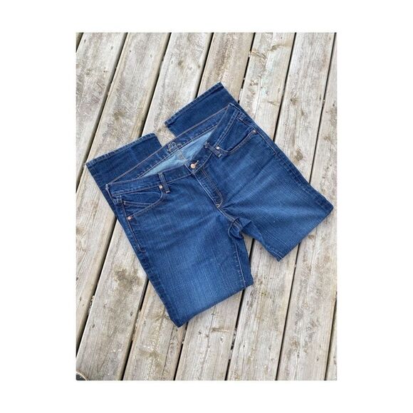 Old Navy Diva Regular Straight Med Wash Jeans Sz 16 - Picture 1 of 11